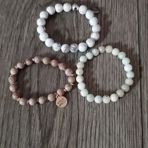 Kinsley Armelle bundle